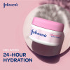 جونسون كريم ترطيب ناعم على مدار 24 ساعة - 300 مل