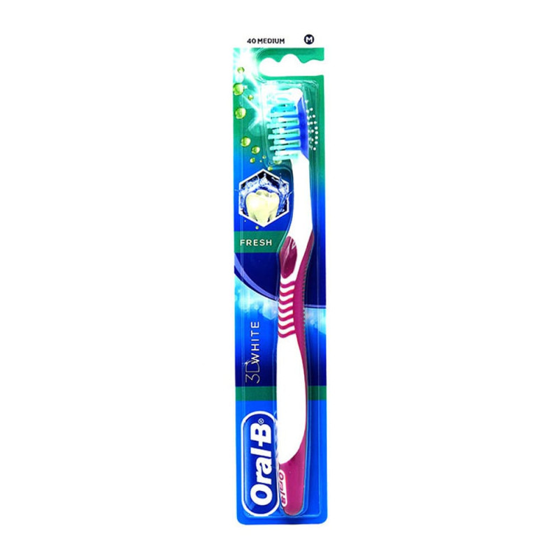 Oral-B Fresh 3D White Toothbrush Medium 40 - Pink